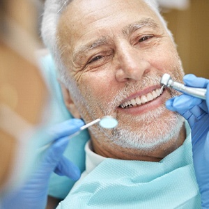Man seeing dentist in North Naples